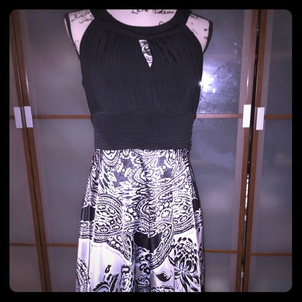 SANGRIA BLACK HALTER WITH SCARF PRINT SKIRT